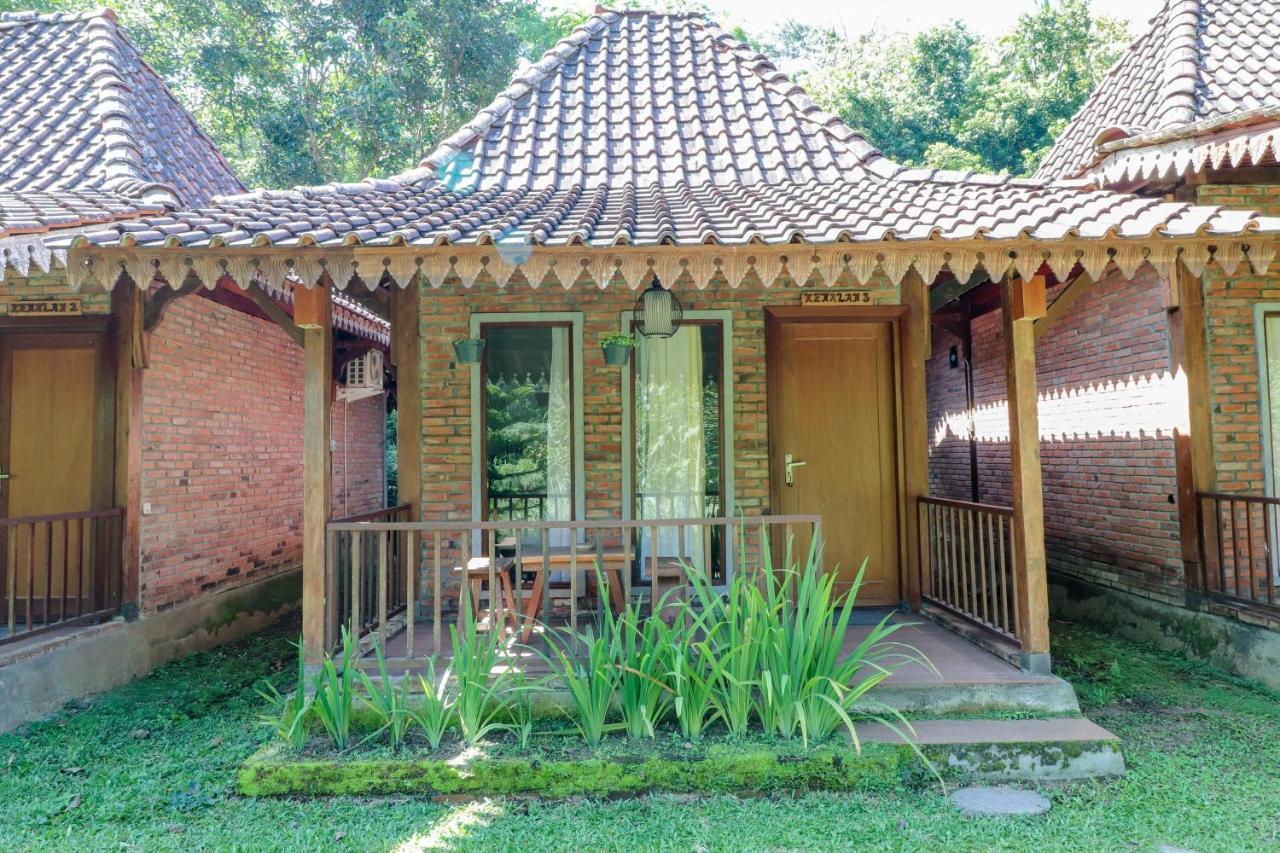 Balkondes Kenalan Magelang Exterior foto